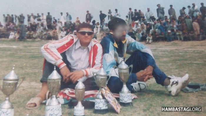 نورمحمد هم د مکتب فوټبال ټیم سره یوځای خپل ورزش ته ادامه ورکړه چی په لږ وخت کی ډیر پرمختګ وکړ. نورمحمد هم د مکتب فوټبال ټیم سره یوځای خپل ورزش ته ادامه ورکړه چی په لږ وخت کی ډیر پرمختګ وکړ.