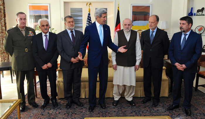 جان کری و دیگران