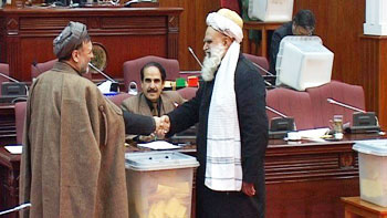 پارلمان افغانستان، مکان امن برای جنایت و فساد