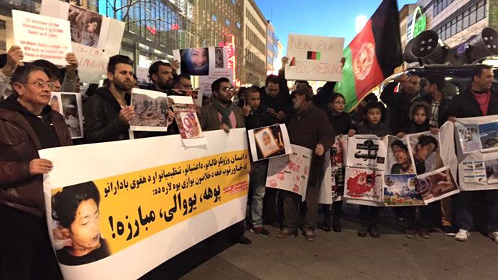 همبستگی حزب نینگ اروپاده گی هواخواه لری افغان پناهجولریدن  ارقه داشلیک بیلدیردی