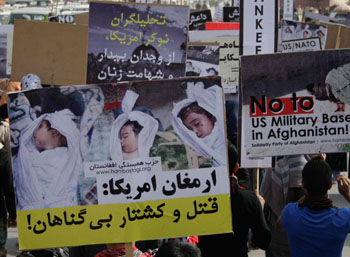 تظاهرات حزب همبستگی علیه اشغال افغانستان توسط امریکا و دفاع از مبارزان کوبانی