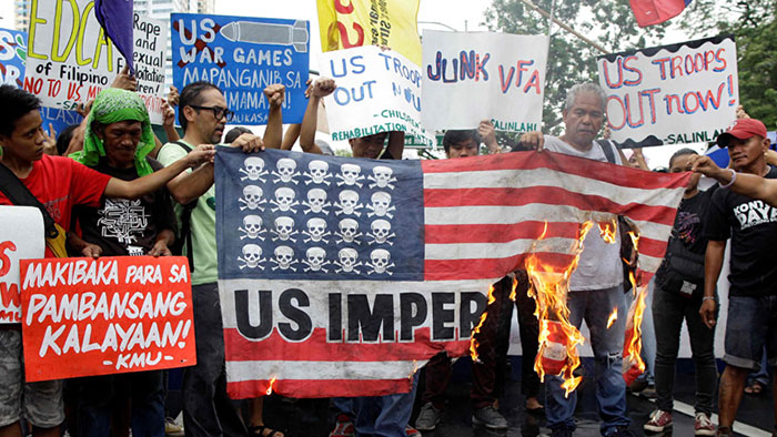 مردم فلیپین خواهان برچیدن پایگاه‌های نظامی امریکا اند