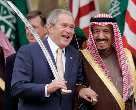 شاه عربستان، سلمان بن عبدالعزیز با بوش خونخوار