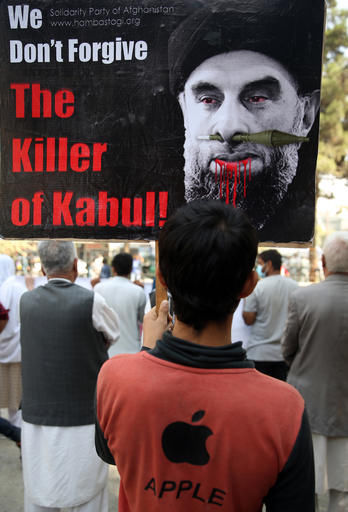 Afghanistan signs draft peace deal with prominent warlord Afghanistan signs draft peace deal with prominent warlord